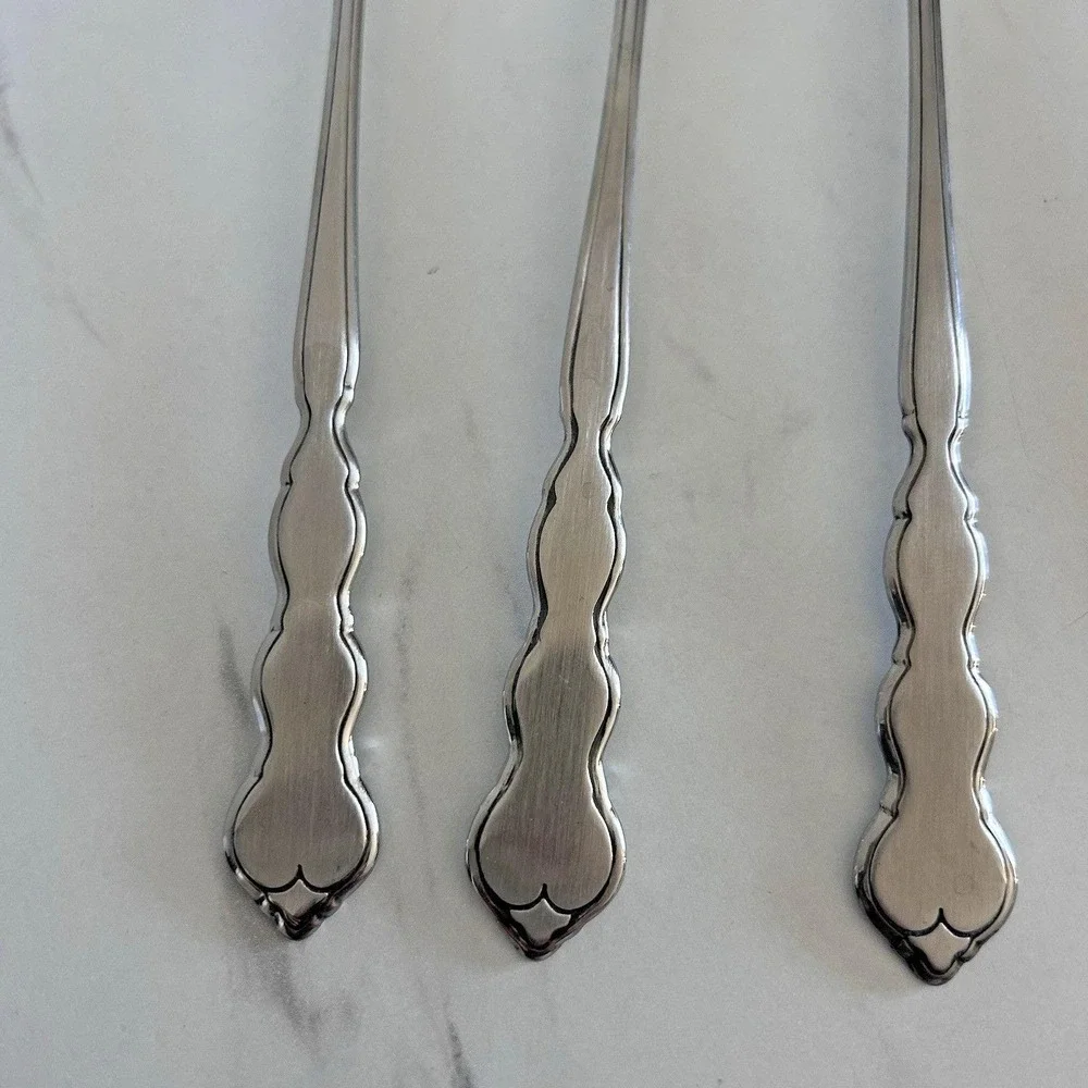 Oneida VALERIE Iced Teaspoons HH Distinction Deluxe Stainless Flatware Lot of 6